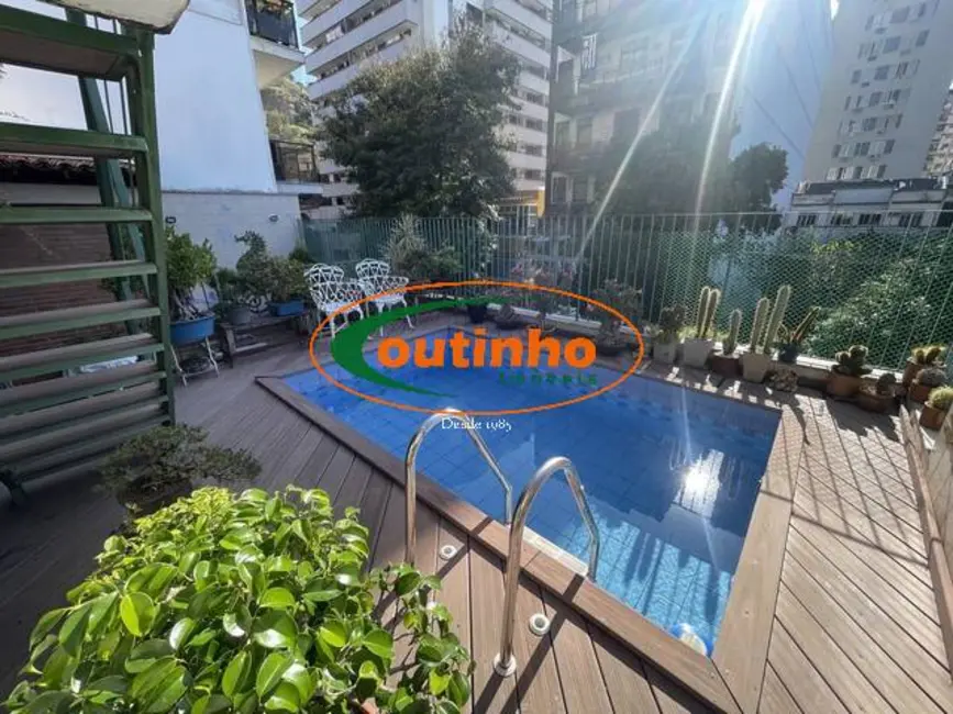 Foto 2 de Casa com 4 quartos à venda, 320m2 em Tijuca, Rio De Janeiro - RJ