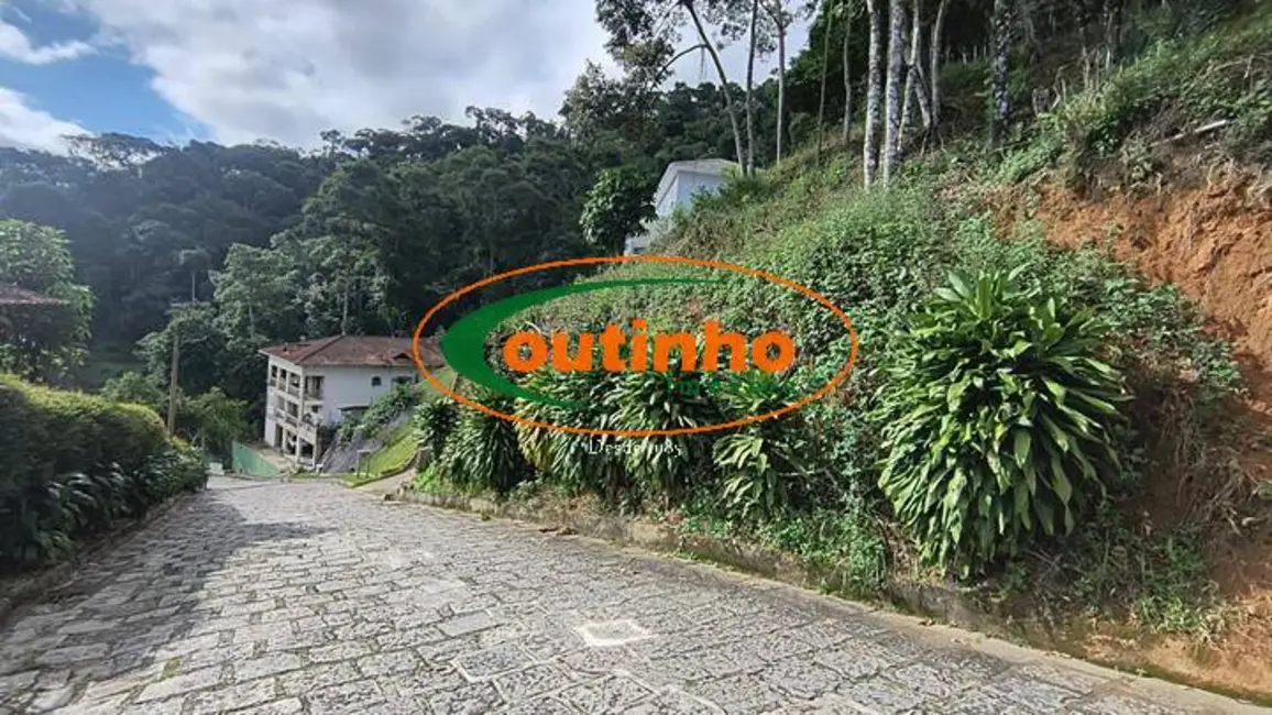 Foto 3 de Terreno / Lote à venda, 863m2 em Pimenteiras, Teresopolis - RJ