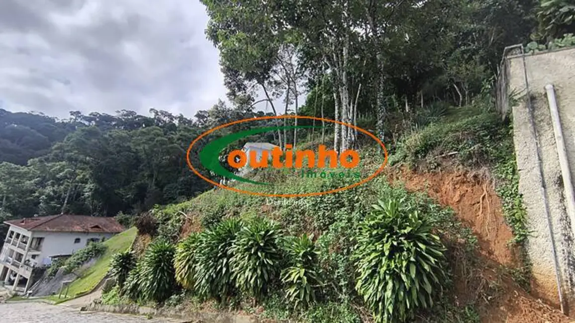 Foto 2 de Terreno / Lote à venda, 863m2 em Pimenteiras, Teresopolis - RJ
