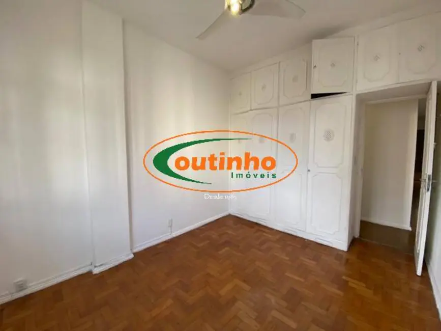 Apartamento com 3 quartos à venda, 135m2 em Tijuca, Rio De Janeiro - RJ - imagem 8 Foto 8 de Apartamento com 3 quartos à venda, 135m2 em Tijuca, Rio De Janeiro - RJ
