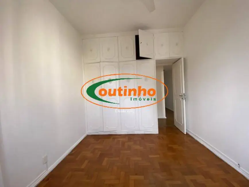 Apartamento com 3 quartos à venda, 135m2 em Tijuca, Rio De Janeiro - RJ - imagem 9 Foto 9 de Apartamento com 3 quartos à venda, 135m2 em Tijuca, Rio De Janeiro - RJ