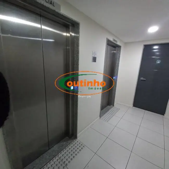Sala Comercial à venda, 20m2 em Tijuca, Rio De Janeiro - RJ - imagem 9 Foto 9 de Sala Comercial à venda, 20m2 em Tijuca, Rio De Janeiro - RJ