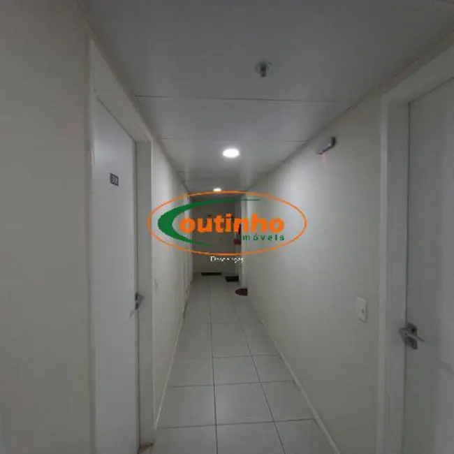 Sala Comercial à venda, 20m2 em Tijuca, Rio De Janeiro - RJ - imagem 8 Foto 8 de Sala Comercial à venda, 20m2 em Tijuca, Rio De Janeiro - RJ