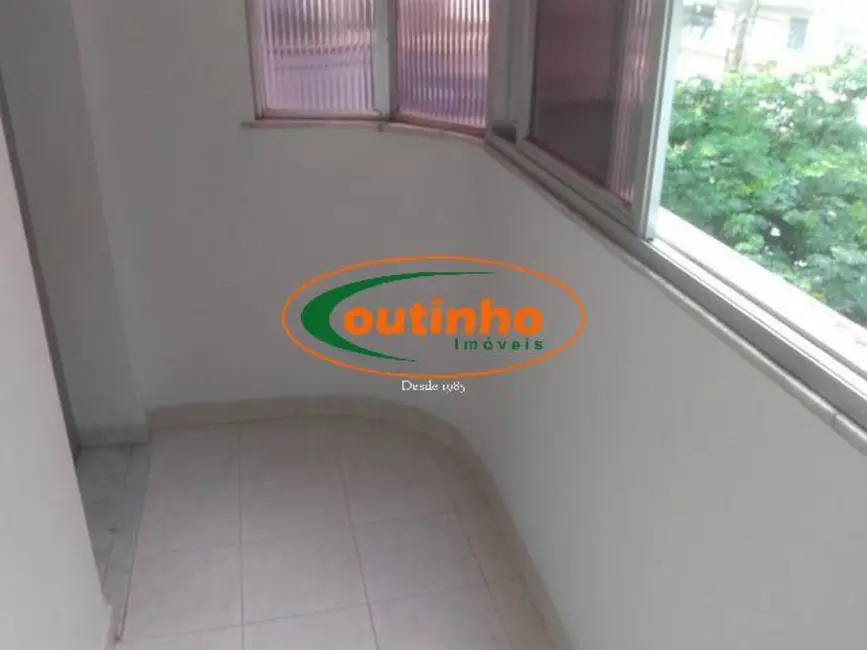 Apartamento com 2 quartos à venda, 76m2 em Tijuca, Rio De Janeiro - RJ - imagem 2 Foto 2 de Apartamento com 2 quartos à venda, 76m2 em Tijuca, Rio De Janeiro - RJ