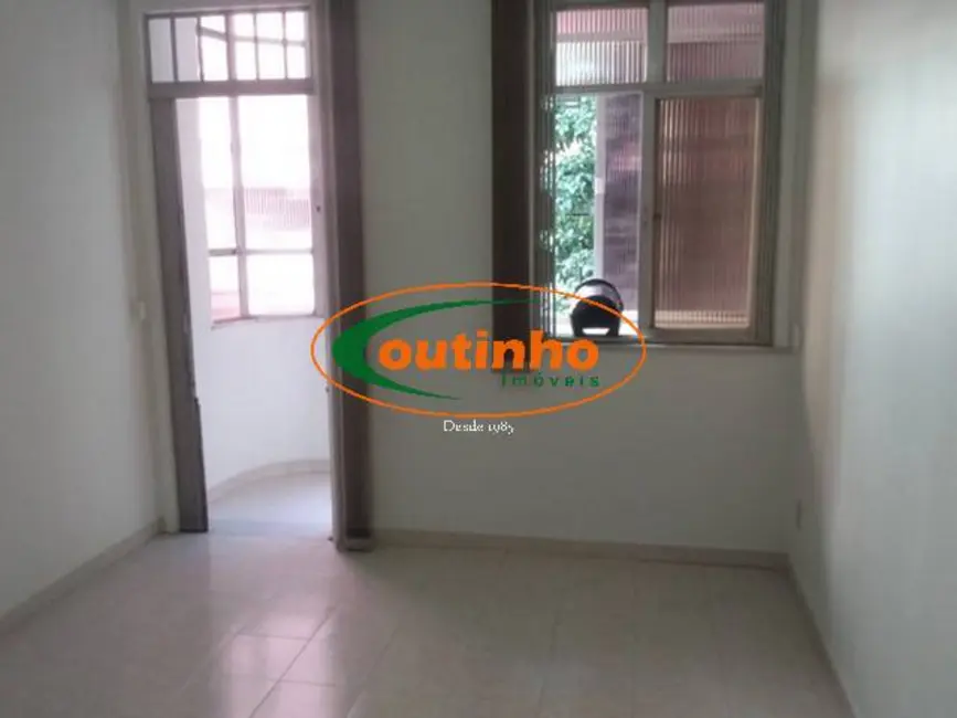 Apartamento com 2 quartos à venda, 76m2 em Tijuca, Rio De Janeiro - RJ - imagem 6 Foto 6 de Apartamento com 2 quartos à venda, 76m2 em Tijuca, Rio De Janeiro - RJ