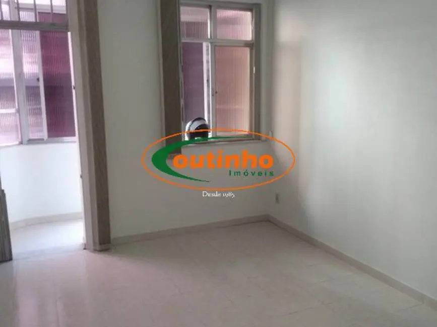 Apartamento com 2 quartos à venda, 76m2 em Tijuca, Rio De Janeiro - RJ - imagem 5 Foto 5 de Apartamento com 2 quartos à venda, 76m2 em Tijuca, Rio De Janeiro - RJ