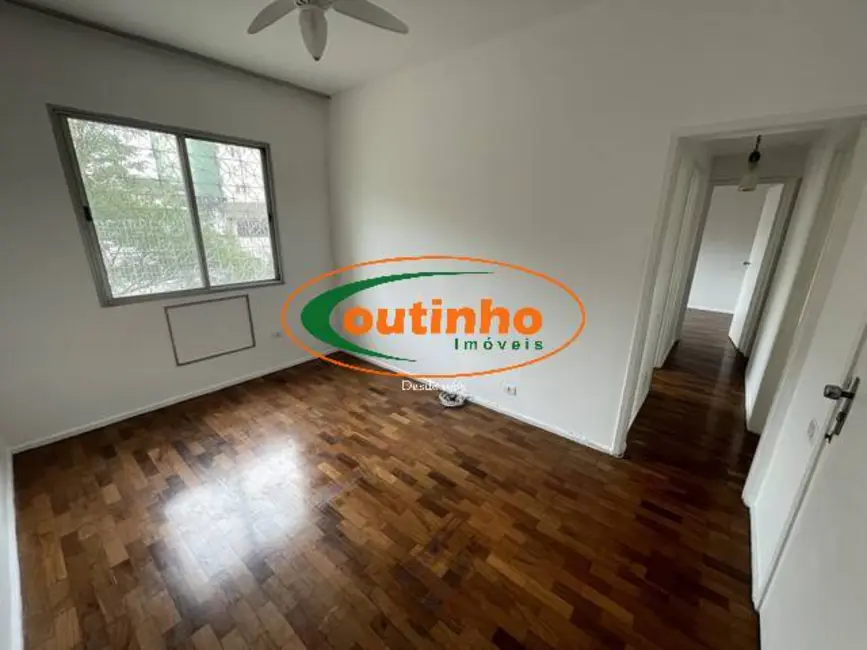 Foto 2 de Apartamento com 2 quartos à venda, 60m2 em Tijuca, Rio De Janeiro - RJ