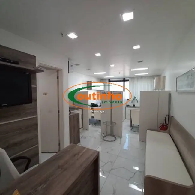 Sala Comercial à venda, 33m2 em Tijuca, Rio De Janeiro - RJ - imagem 4 Foto 4 de Sala Comercial à venda, 33m2 em Tijuca, Rio De Janeiro - RJ