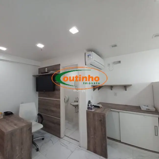 Sala Comercial à venda, 33m2 em Tijuca, Rio De Janeiro - RJ - imagem 9 Foto 9 de Sala Comercial à venda, 33m2 em Tijuca, Rio De Janeiro - RJ