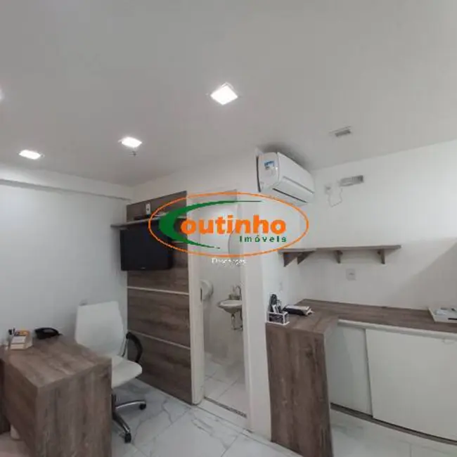 Sala Comercial à venda, 33m2 em Tijuca, Rio De Janeiro - RJ - imagem 8 Foto 8 de Sala Comercial à venda, 33m2 em Tijuca, Rio De Janeiro - RJ