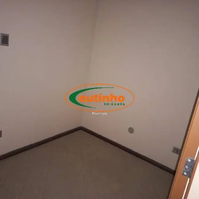 Sala Comercial à venda, 28m2 em Tijuca, Rio De Janeiro - RJ - imagem 9 Foto 9 de Sala Comercial à venda, 28m2 em Tijuca, Rio De Janeiro - RJ