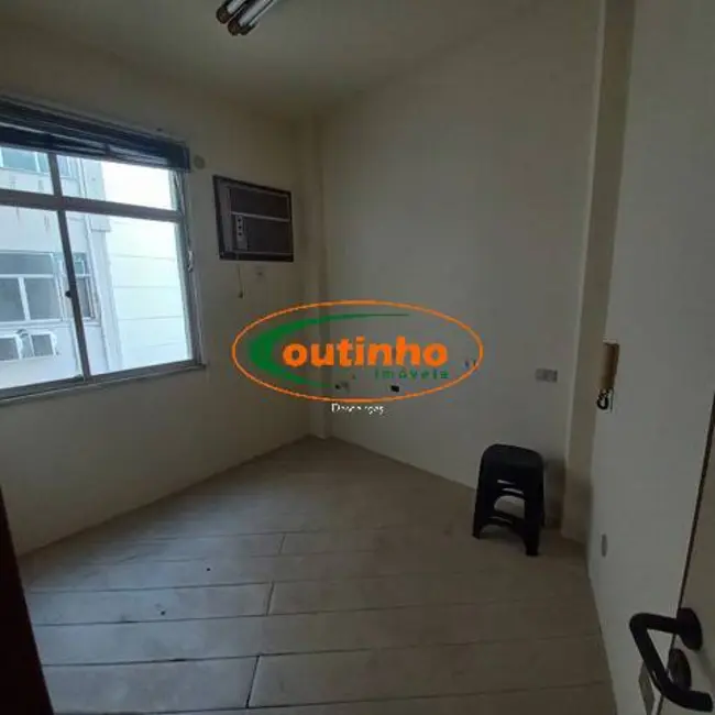 Sala Comercial à venda, 28m2 em Tijuca, Rio De Janeiro - RJ - imagem 1 Foto 1 de Sala Comercial à venda, 28m2 em Tijuca, Rio De Janeiro - RJ