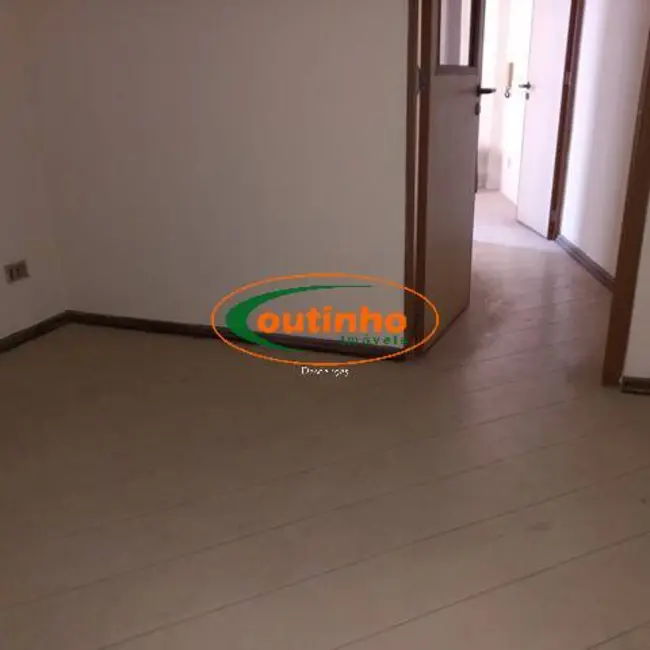 Sala Comercial à venda, 28m2 em Tijuca, Rio De Janeiro - RJ - imagem 3 Foto 3 de Sala Comercial à venda, 28m2 em Tijuca, Rio De Janeiro - RJ