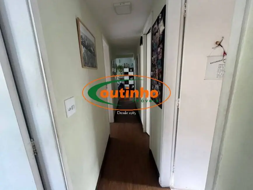 Apartamento com 3 quartos à venda, 94m2 em Tijuca, Rio De Janeiro - RJ - imagem 9 Foto 9 de Apartamento com 3 quartos à venda, 94m2 em Tijuca, Rio De Janeiro - RJ