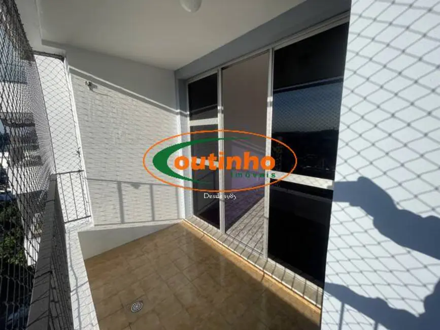 Foto 2 de Apartamento com 2 quartos à venda, 62m2 em Praça da Bandeira, Rio De Janeiro - RJ