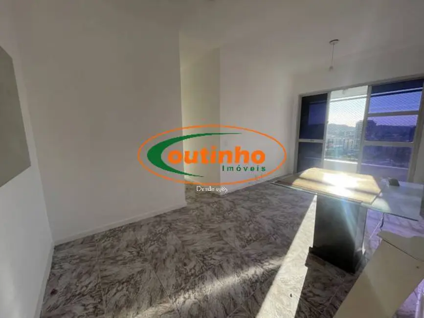 Foto 3 de Apartamento com 2 quartos à venda, 62m2 em Praça da Bandeira, Rio De Janeiro - RJ