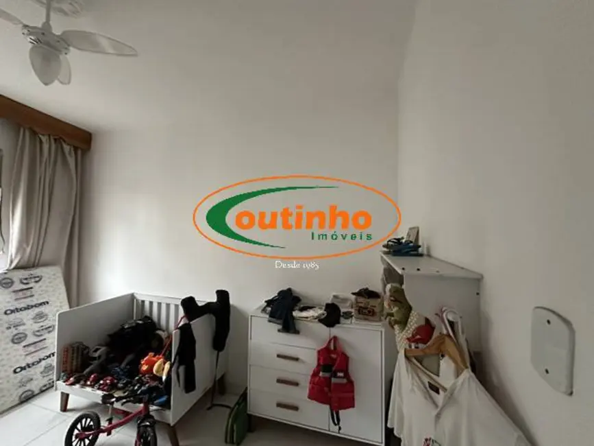 Apartamento com 3 quartos à venda, 110m2 em Tijuca, Rio De Janeiro - RJ - imagem 5 Foto 5 de Apartamento com 3 quartos à venda, 110m2 em Tijuca, Rio De Janeiro - RJ