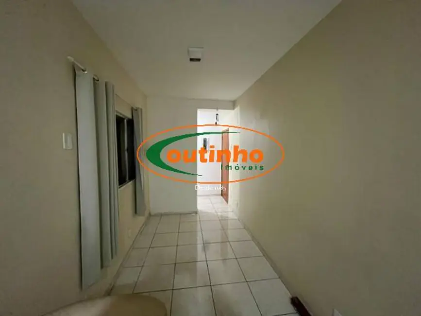 Sala Comercial à venda, 67m2 em Tijuca, Rio De Janeiro - RJ - imagem 4 Foto 4 de Sala Comercial à venda, 67m2 em Tijuca, Rio De Janeiro - RJ