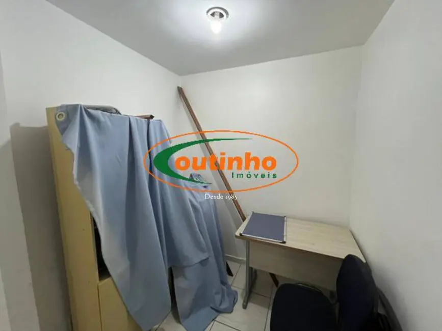 Sala Comercial à venda, 67m2 em Tijuca, Rio De Janeiro - RJ - imagem 7 Foto 7 de Sala Comercial à venda, 67m2 em Tijuca, Rio De Janeiro - RJ