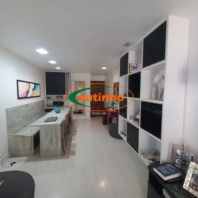 Apartamento com 2 quartos à venda, 87m2 em Tijuca, Rio De Janeiro - RJ - imagem 4 Foto 4 de Apartamento com 2 quartos à venda, 87m2 em Tijuca, Rio De Janeiro - RJ