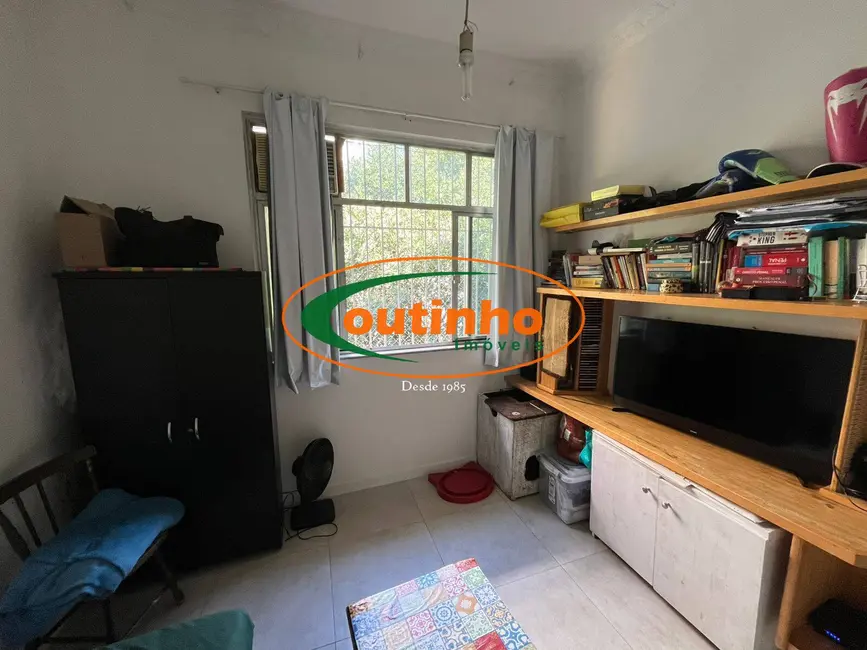 Apartamento com 2 quartos à venda, 74m2 em Tijuca, Rio De Janeiro - RJ - imagem 5 Foto 5 de Apartamento com 2 quartos à venda, 74m2 em Tijuca, Rio De Janeiro - RJ