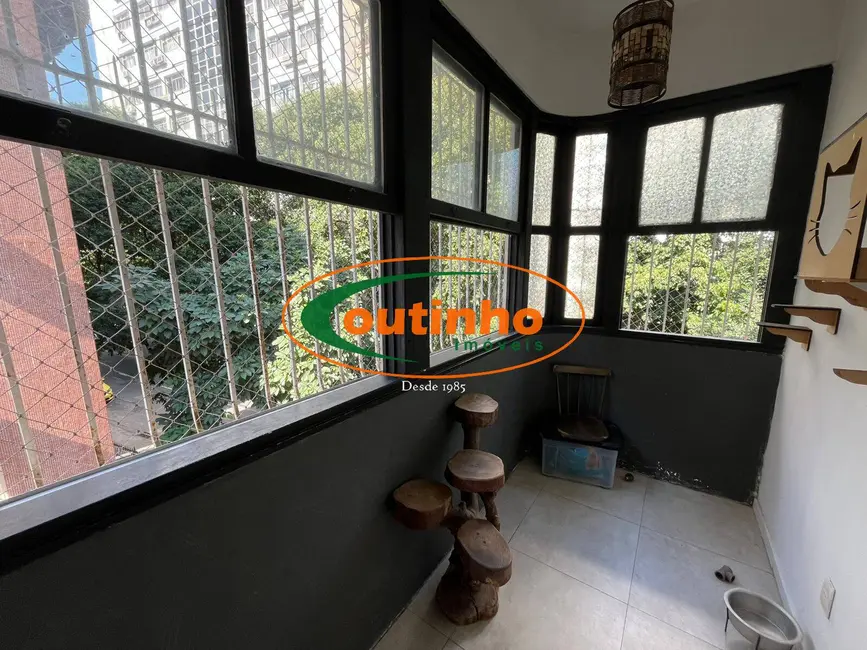 Apartamento com 2 quartos à venda, 74m2 em Tijuca, Rio De Janeiro - RJ - imagem 6 Foto 6 de Apartamento com 2 quartos à venda, 74m2 em Tijuca, Rio De Janeiro - RJ