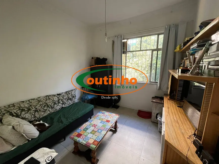 Apartamento com 2 quartos à venda, 74m2 em Tijuca, Rio De Janeiro - RJ - imagem 4 Foto 4 de Apartamento com 2 quartos à venda, 74m2 em Tijuca, Rio De Janeiro - RJ