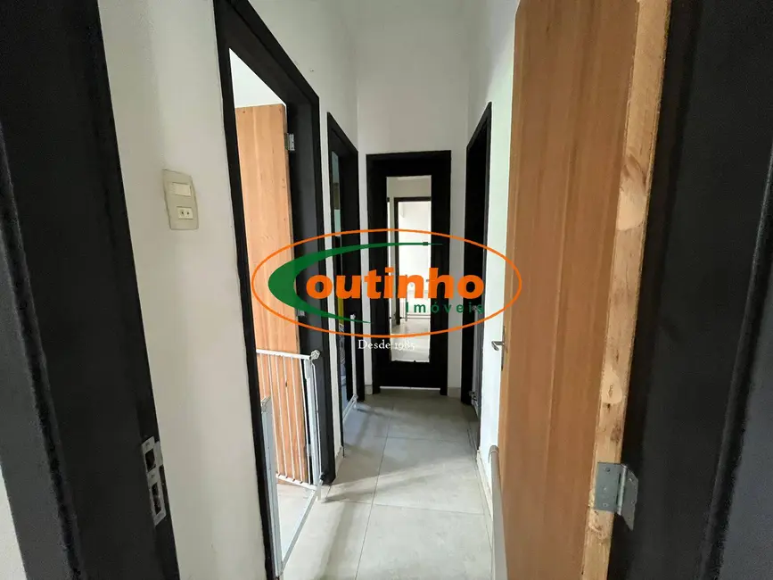 Apartamento com 2 quartos à venda, 74m2 em Tijuca, Rio De Janeiro - RJ - imagem 8 Foto 8 de Apartamento com 2 quartos à venda, 74m2 em Tijuca, Rio De Janeiro - RJ