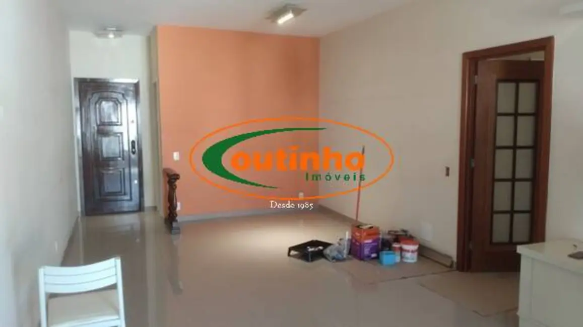 Apartamento com 3 quartos à venda, 120m2 em Tijuca, Rio De Janeiro - RJ - imagem 4 Foto 4 de Apartamento com 3 quartos à venda, 120m2 em Tijuca, Rio De Janeiro - RJ