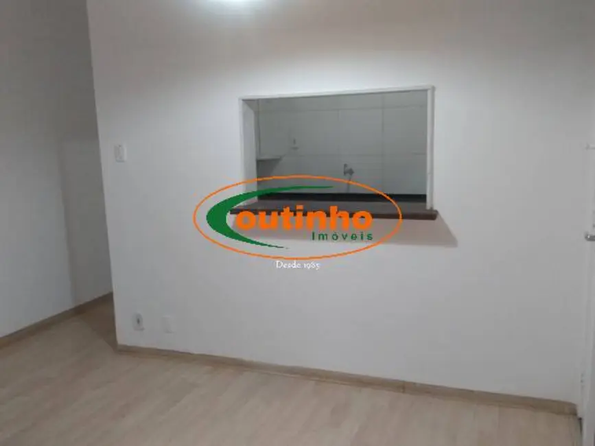 Foto 2 de Apartamento com 2 quartos à venda, 55m2 em Rio Comprido, Rio De Janeiro - RJ