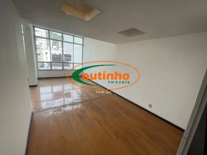 Apartamento com 3 quartos à venda, 94m2 em Tijuca, Rio De Janeiro - RJ - imagem 8 Foto 8 de Apartamento com 3 quartos à venda, 94m2 em Tijuca, Rio De Janeiro - RJ