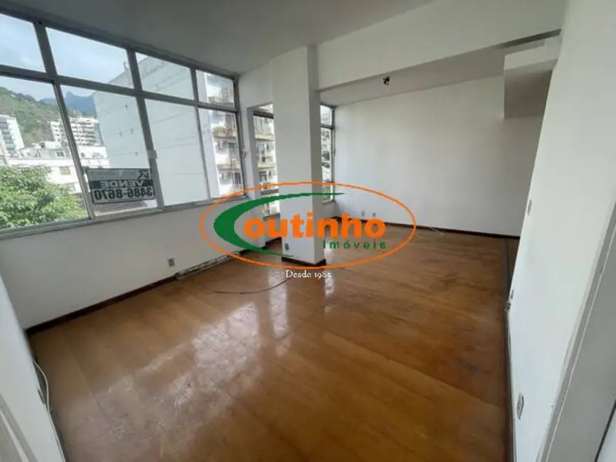 Apartamento com 3 quartos à venda, 94m2 em Tijuca, Rio De Janeiro - RJ - imagem 4 Foto 4 de Apartamento com 3 quartos à venda, 94m2 em Tijuca, Rio De Janeiro - RJ
