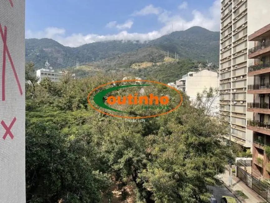 Apartamento com 3 quartos à venda, 94m2 em Tijuca, Rio De Janeiro - RJ - imagem 5 Foto 5 de Apartamento com 3 quartos à venda, 94m2 em Tijuca, Rio De Janeiro - RJ