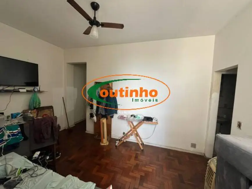 Apartamento com 2 quartos à venda, 60m2 em Tijuca, Rio De Janeiro - RJ - imagem 3 Foto 3 de Apartamento com 2 quartos à venda, 60m2 em Tijuca, Rio De Janeiro - RJ