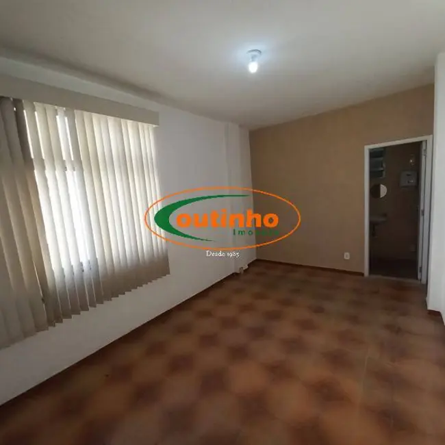 Sala Comercial à venda, 19m2 em Tijuca, Rio De Janeiro - RJ - imagem 3 Foto 3 de Sala Comercial à venda, 19m2 em Tijuca, Rio De Janeiro - RJ