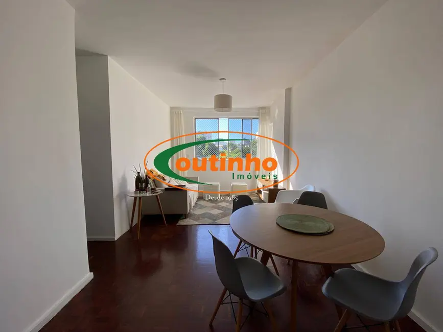Apartamento com 3 quartos à venda, 83m2 em Tijuca, Rio De Janeiro - RJ - imagem 1 Foto 1 de Apartamento com 3 quartos à venda, 83m2 em Tijuca, Rio De Janeiro - RJ