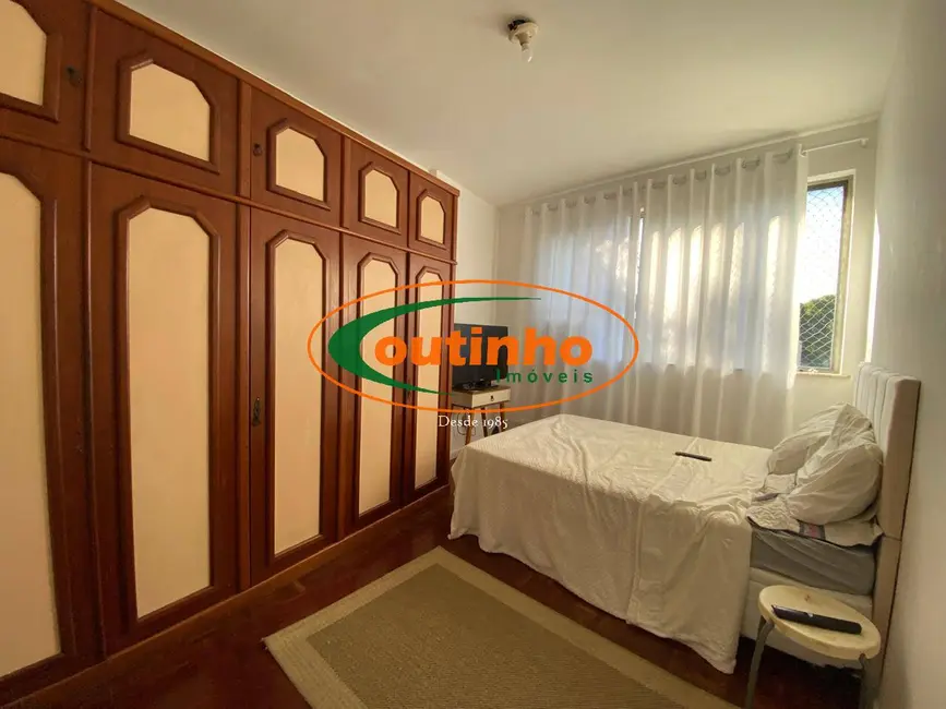 Apartamento com 3 quartos à venda, 83m2 em Tijuca, Rio De Janeiro - RJ - imagem 8 Foto 8 de Apartamento com 3 quartos à venda, 83m2 em Tijuca, Rio De Janeiro - RJ