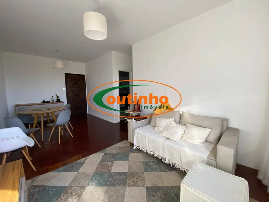 Apartamento com 3 quartos à venda, 83m2 em Tijuca, Rio De Janeiro - RJ - imagem 2 Foto 2 de Apartamento com 3 quartos à venda, 83m2 em Tijuca, Rio De Janeiro - RJ