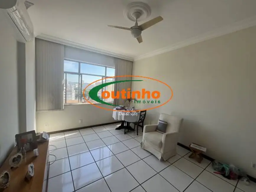 Foto 2 de Apartamento com 2 quartos à venda, 76m2 em Tijuca, Rio De Janeiro - RJ
