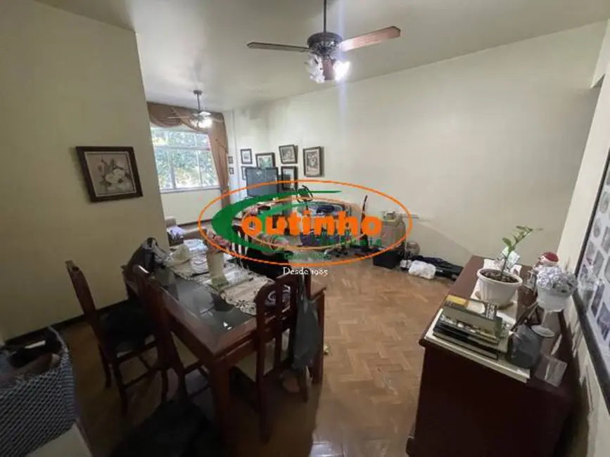 Apartamento com 3 quartos à venda, 100m2 em Tijuca, Rio De Janeiro - RJ - imagem 4 Foto 4 de Apartamento com 3 quartos à venda, 100m2 em Tijuca, Rio De Janeiro - RJ