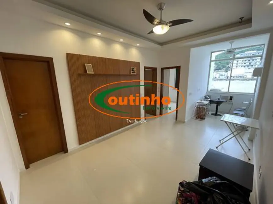 Foto 2 de Apartamento com 2 quartos à venda, 67m2 em Tijuca, Rio De Janeiro - RJ