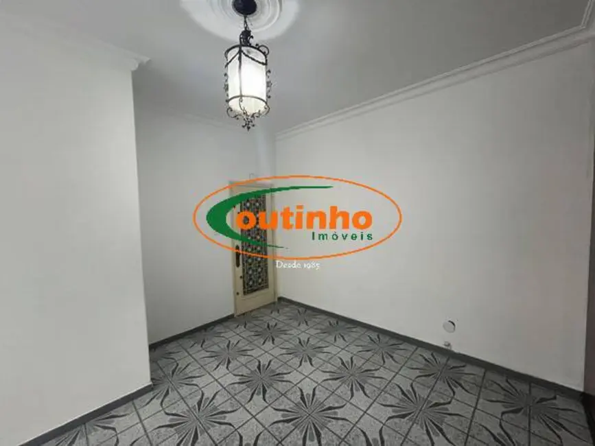 Apartamento com 3 quartos à venda, 99m2 em Tijuca, Rio De Janeiro - RJ - imagem 4 Foto 4 de Apartamento com 3 quartos à venda, 99m2 em Tijuca, Rio De Janeiro - RJ