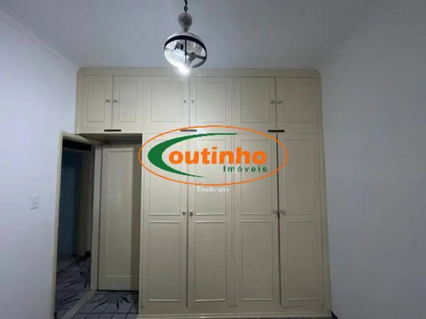 Apartamento com 3 quartos à venda, 99m2 em Tijuca, Rio De Janeiro - RJ - imagem 6 Foto 6 de Apartamento com 3 quartos à venda, 99m2 em Tijuca, Rio De Janeiro - RJ
