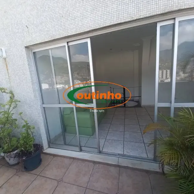 Cobertura com 3 quartos à venda, 106m2 em Grajaú, Rio De Janeiro - RJ - imagem 5 Foto 5 de Cobertura com 3 quartos à venda, 106m2 em Grajaú, Rio De Janeiro - RJ