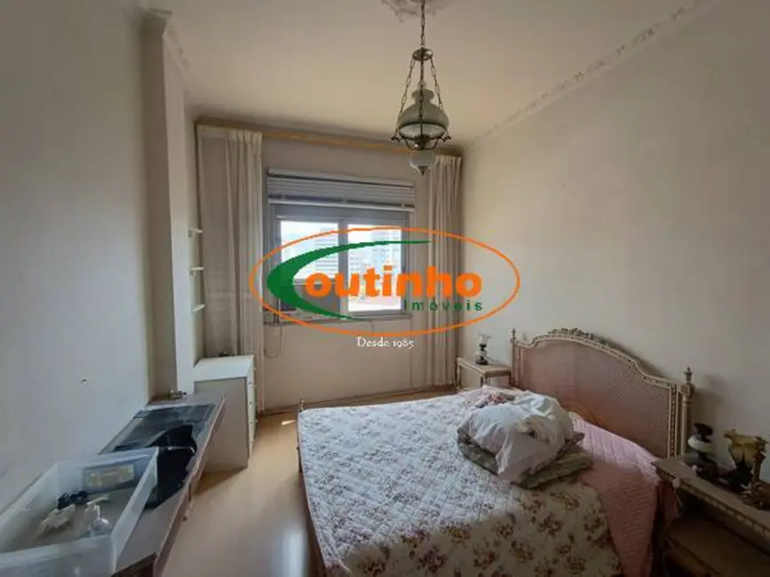Apartamento com 3 quartos à venda, 99m2 em Tijuca, Rio De Janeiro - RJ - imagem 4 Foto 4 de Apartamento com 3 quartos à venda, 99m2 em Tijuca, Rio De Janeiro - RJ