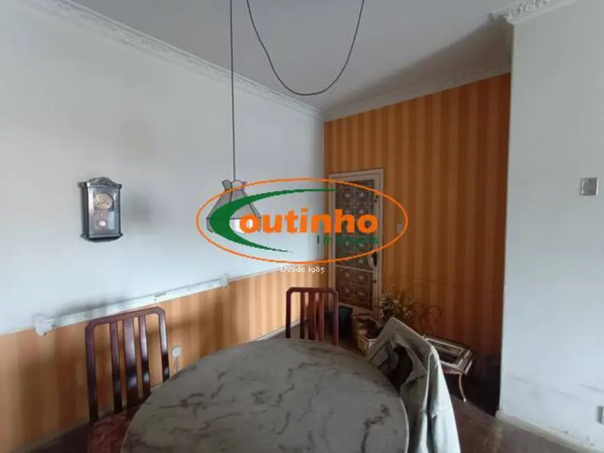 Apartamento com 3 quartos à venda, 99m2 em Tijuca, Rio De Janeiro - RJ - imagem 3 Foto 3 de Apartamento com 3 quartos à venda, 99m2 em Tijuca, Rio De Janeiro - RJ