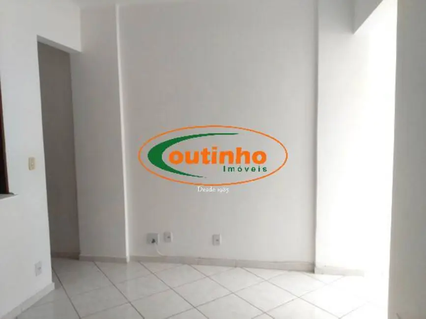 Apartamento com 1 quarto à venda, 39m2 em Tijuca, Rio De Janeiro - RJ - imagem 3 Foto 3 de Apartamento com 1 quarto à venda, 39m2 em Tijuca, Rio De Janeiro - RJ