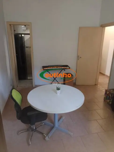 Apartamento com 3 quartos à venda, 80m2 em Tijuca, Rio De Janeiro - RJ - imagem 4 Foto 4 de Apartamento com 3 quartos à venda, 80m2 em Tijuca, Rio De Janeiro - RJ