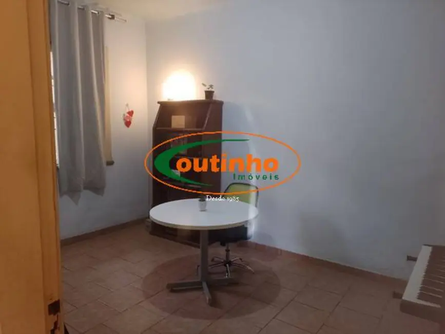 Apartamento com 3 quartos à venda, 80m2 em Tijuca, Rio De Janeiro - RJ - imagem 3 Foto 3 de Apartamento com 3 quartos à venda, 80m2 em Tijuca, Rio De Janeiro - RJ