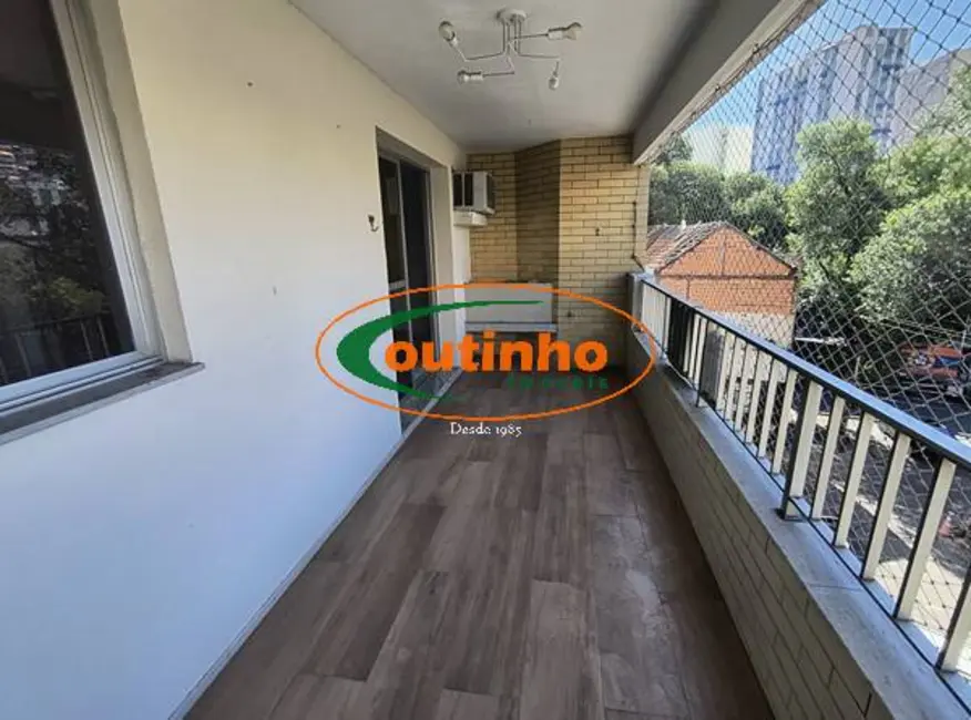 Apartamento com 2 quartos à venda, 102m2 em Tijuca, Rio De Janeiro - RJ - imagem 2 Foto 2 de Apartamento com 2 quartos à venda, 102m2 em Tijuca, Rio De Janeiro - RJ